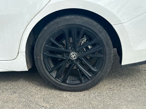 Used 2025 Toyota Camry SE image 19