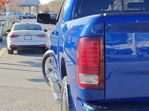 Used 2017 RAM 1500 Sport image 34