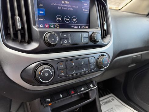 Used 2021 Chevrolet Colorado LT w/ Fleet Safety Package RWD image 19