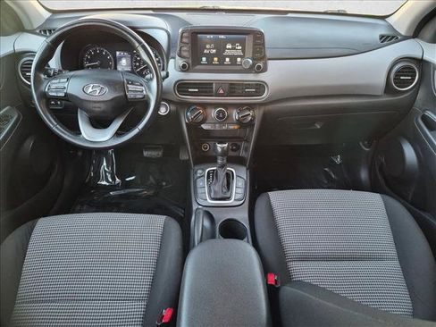 Used 2018 Hyundai Kona SEL w/ SEL Tech Package 02 FWD image 16