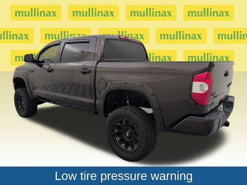 Used 2019 Toyota Tundra Platinum image 10