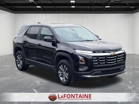 Used 2025 Chevrolet Equinox LT image 3