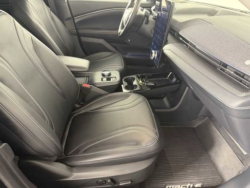 Used 2021 Ford Mustang Mach-E Premium image 15