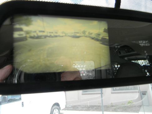 Used 2015 Chevrolet Express 2500 RWD image 15