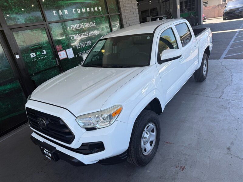 Used 2019 Toyota Tacoma SR AWD/4WD image 3