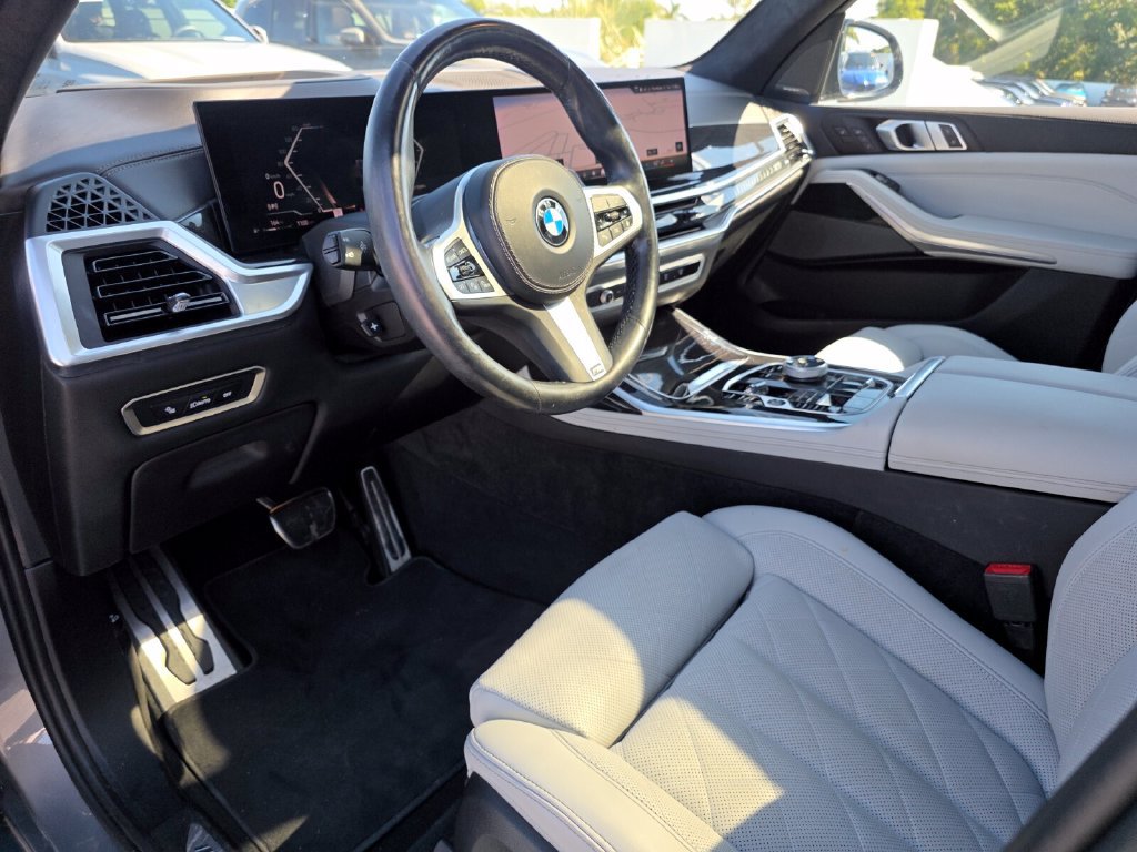 Certified 2024 BMW X7 xDrive40i w/ Executive Package AWD/4WD image 10