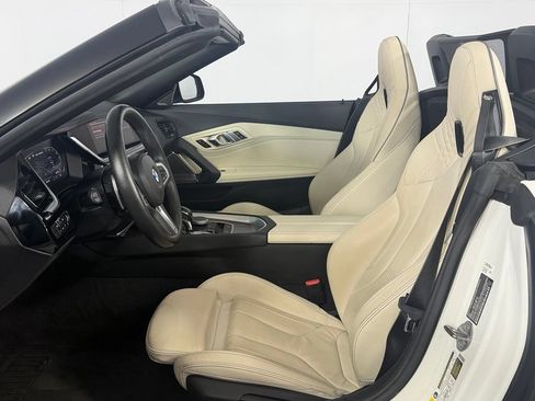 Used 2021 BMW Z4 M40i w/ Executive Package RWD image 24