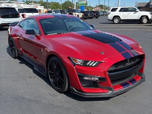 Used 2020 Ford Mustang Shelby GT500 w/ Technology Package RWD image 4