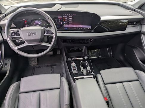 Used 2025 Audi Q6 e-tron Premium Plus w/ Premium Plus image 4