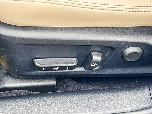 Used 2018 Lexus IS 300 image 21