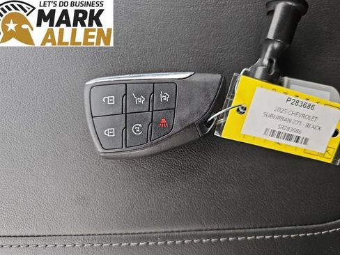 Used 2025 Chevrolet Suburban Z71 AWD/4WD image 35