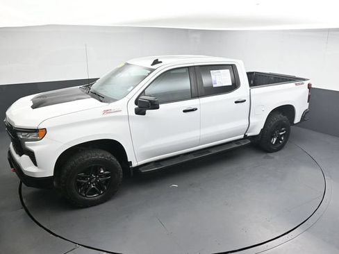 Used 2023 Chevrolet Silverado 1500 LT Trail Boss w/ Protection Package AWD/4WD image 18