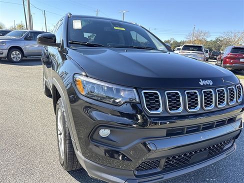 New 2026 Jeep Compass Latitude w/ Convenience Group image 9