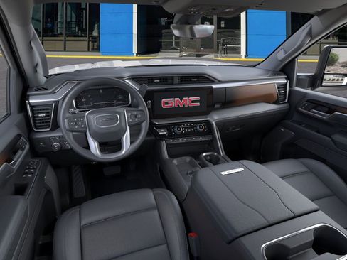 New 2026 GMC Sierra 3500 Denali w/ Technology Package image 17