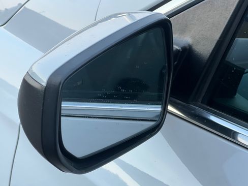 Used 2021 Chevrolet Malibu RS image 27