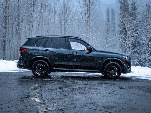 New 2026 BMW X5 M Competition w/ Executive Package AWD/4WD image 12