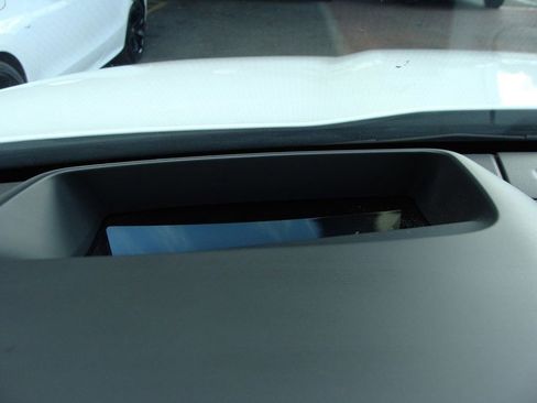 Used 2021 Jaguar F-PACE R-Dynamic S image 32