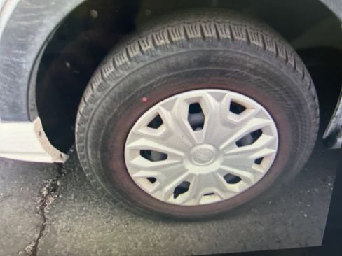 Used 2023 Ford Transit 350 XLT image 8