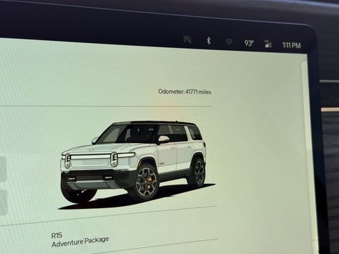 Used 2023 Rivian R1S Adventure AWD/4WD image 27