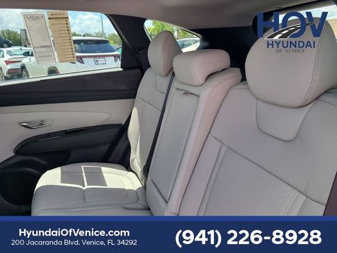 New 2025 Hyundai Tucson Limited image 5