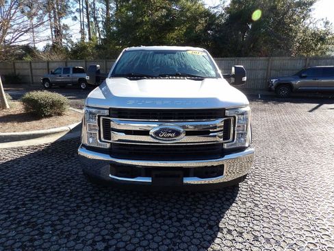 Used 2017 Ford F250 XLT image 2