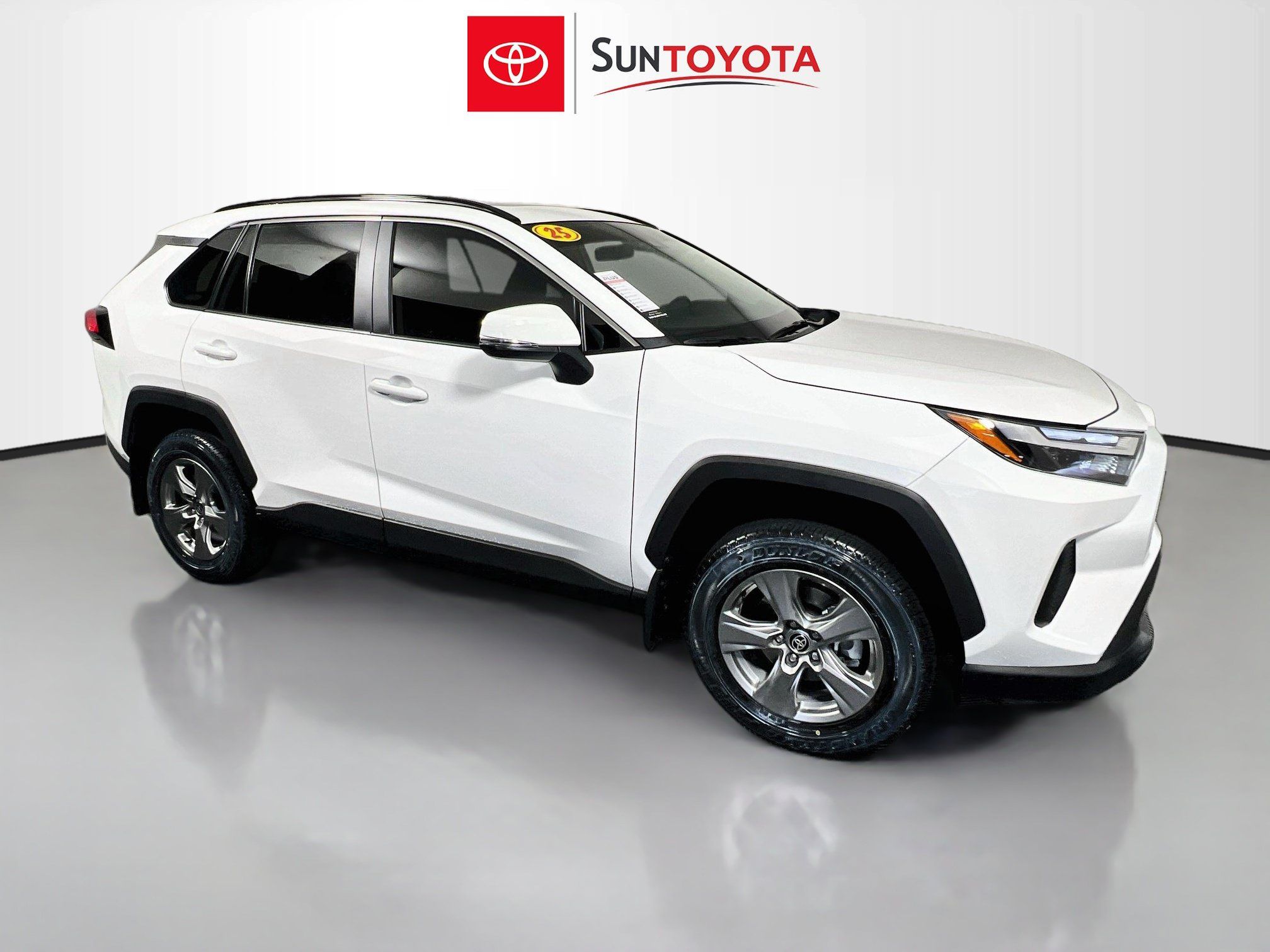 Used 2025 Toyota RAV4 XLE w/ Convenience Package FWD image 1