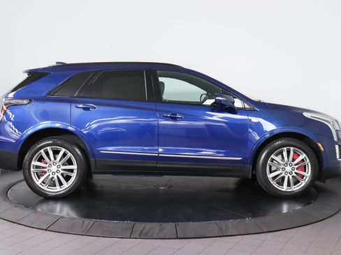 Used 2023 Cadillac XT5 Sportv image 6