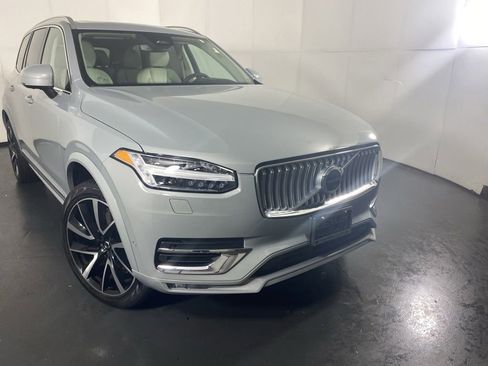 Used 2024 Volvo XC90 B6 Ultimate w/ Protection Package Premier AWD/4WD image 2
