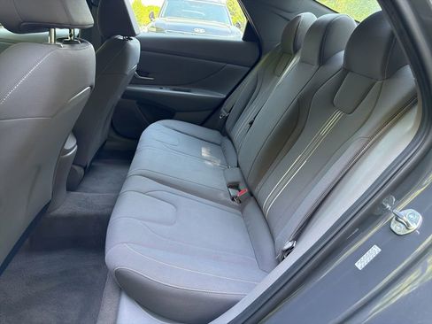 Certified 2023 Hyundai Elantra SEL w/ Convenience Package FWD image 13