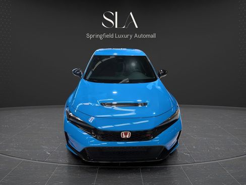 Used 2024 Honda Civic Type R image 3