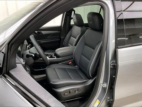 New 2026 Buick Enclave Sport Touring w/ Power Package AWD/4WD image 12