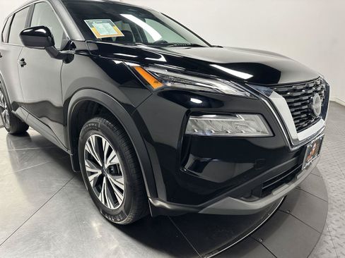 Used 2023 Nissan Rogue SV w/ SV Premium B Package AWD/4WD image 3