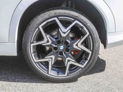 New 2026 BMW X2 xDrive28i w/ M Sport Package AWD/4WD image 8