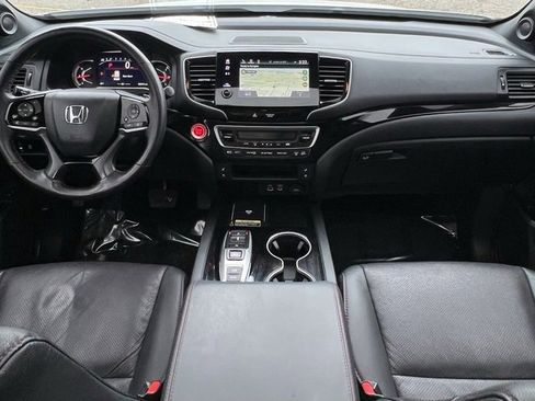 Certified 2024 Honda Passport Black Edition image 22