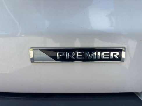 Used 2017 Chevrolet Suburban Premier AWD/4WD image 14