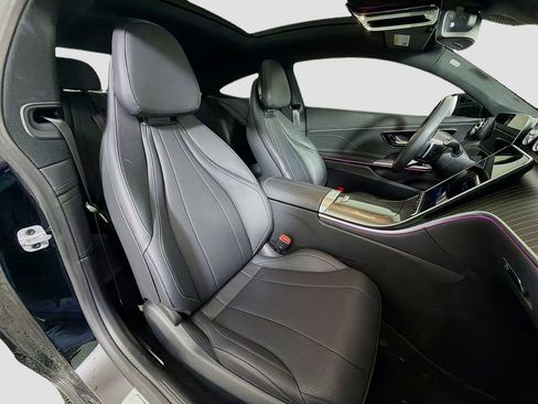 Certified 2025 Mercedes-Benz CLE 300 4MATIC Coupe image 30