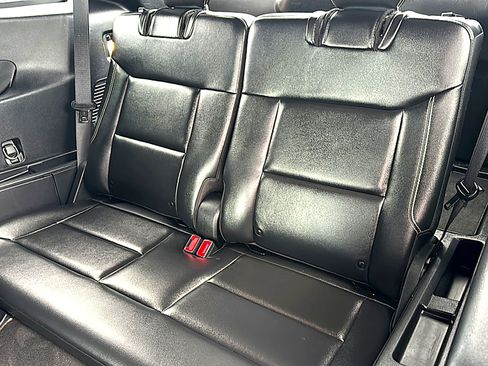 Used 2022 Ford Explorer ST w/ Equipment Group 401A RWD image 21