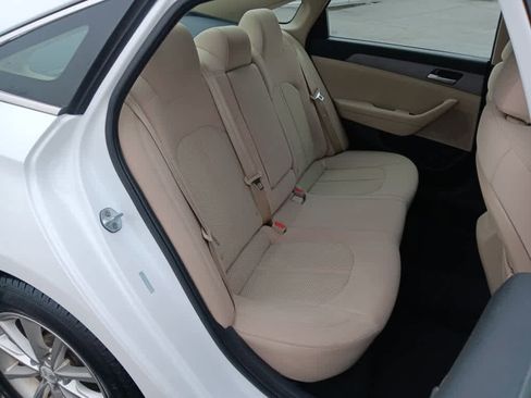 Used 2018 Hyundai Sonata SE w/ Cargo Package image 15