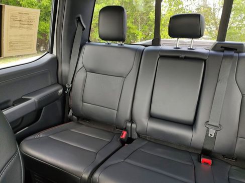 Used 2023 Ford F250 Lariat w/ Lariat Ultimate Package AWD/4WD image 12
