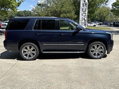 Used 2018 GMC Yukon SLT w/ Premium Edition RWD image 8