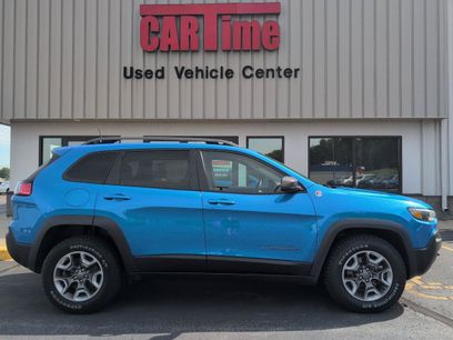 Used 2019 Jeep Cherokee Trailhawk w/ Cold Weather Group