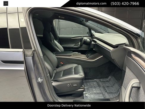 Used 2023 Tesla Model X image 20