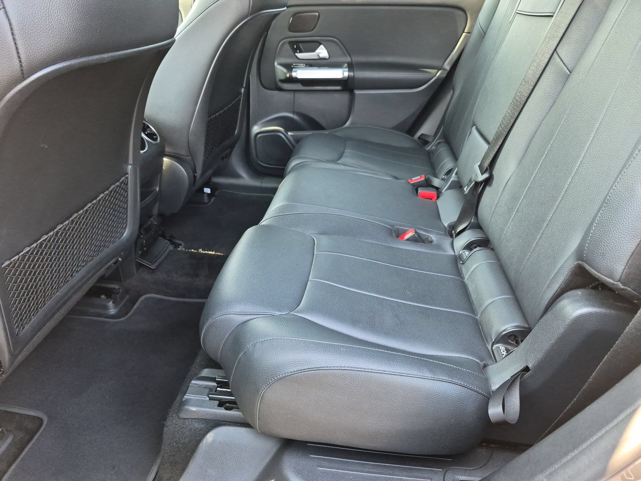 Used 2022 Mercedes-Benz EQB 350 4MATIC image 30