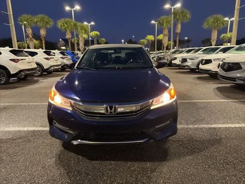 Used 2017 Honda Accord Sport image 3