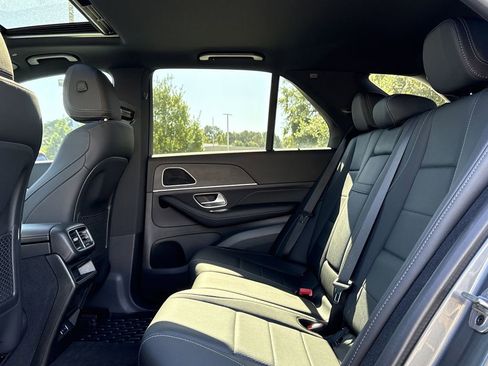 Certified 2025 Mercedes-Benz GLE 350 4MATIC image 11