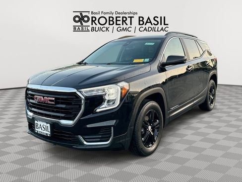 Used 2024 GMC Terrain SLE w/ Driver Convenience Package AWD/4WD image 1