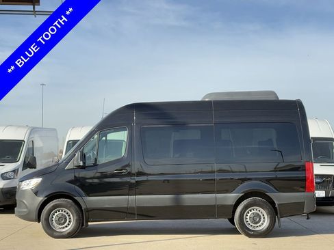 Used 2024 Mercedes-Benz Sprinter 2500 image 3