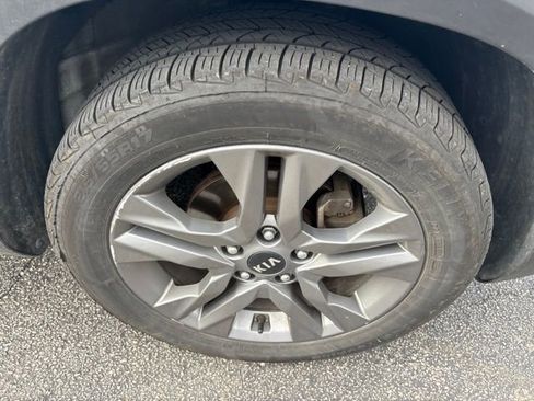 Used 2021 Kia Seltos S FWD image 25
