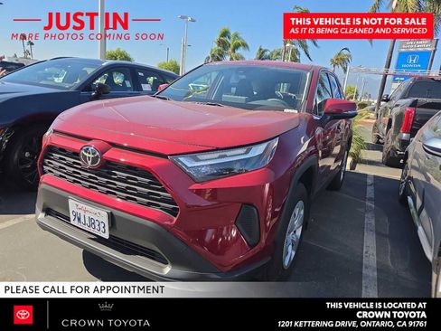 Used 2025 Toyota RAV4 LE FWD image 1