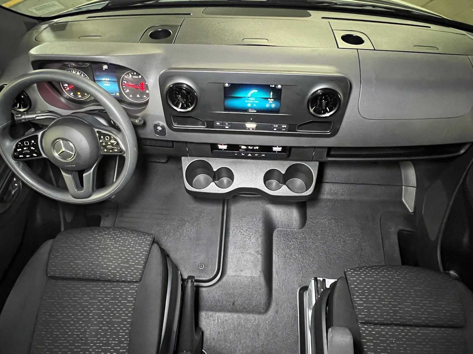 Used 2023 Mercedes-Benz Sprinter 2500 image 38